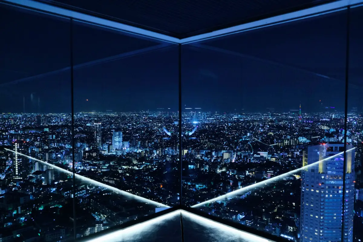 leo-okuyama-b8f8Ptbmdu4-unsplash Tokyo tourist attractions –Shibuya view from rooftop deck at the night