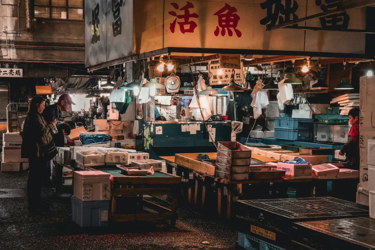 michael-demarco-QkM2yEQcuSA-unsplash Tokyo tourist attractions – street food at Tsukiji Outer Market