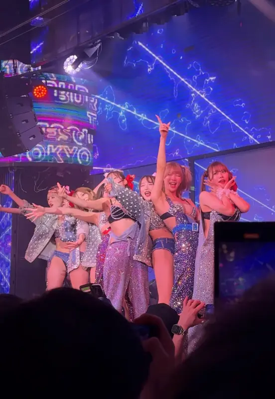 Dance performance scene at Rokusan Angel in Roppongi, Tokyo nightlife entertainment